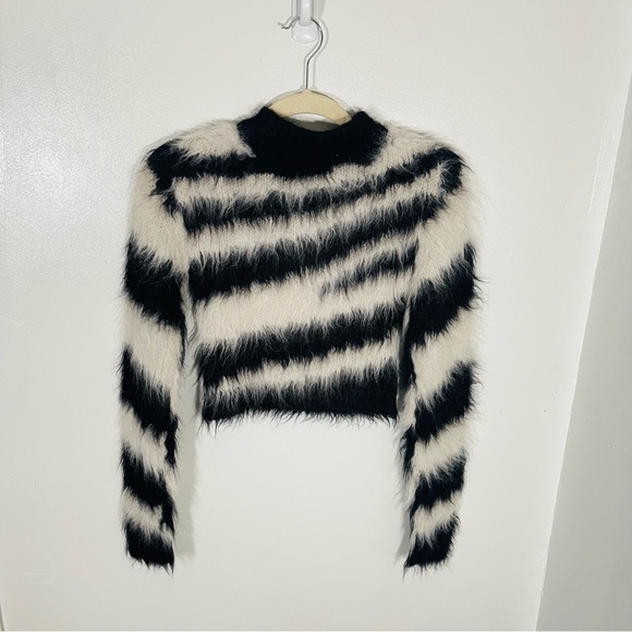 NEW Monse Cropped Zebra Print Alpaca Blend Sweater Quiet Luxury Ski Cozy Knit - Picture 6 of 8